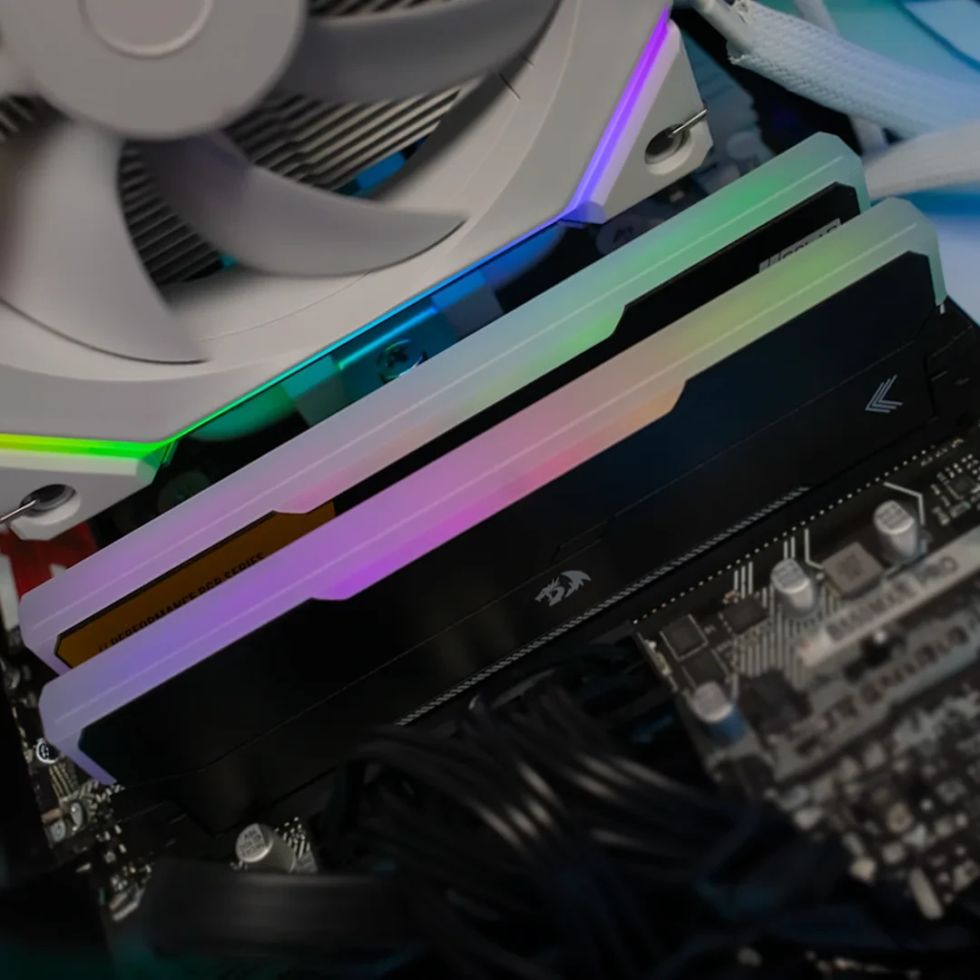 Memória DDR4 Redragon Magma 3200MHZ/CL18 32GB RGB